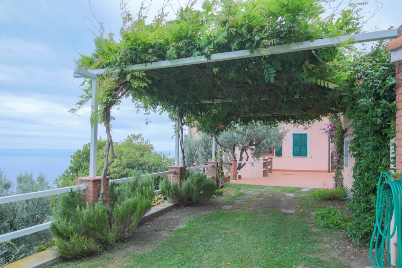 Villa Gio - Terrazza Nel Blu Bergeggi Ngoại thất bức ảnh