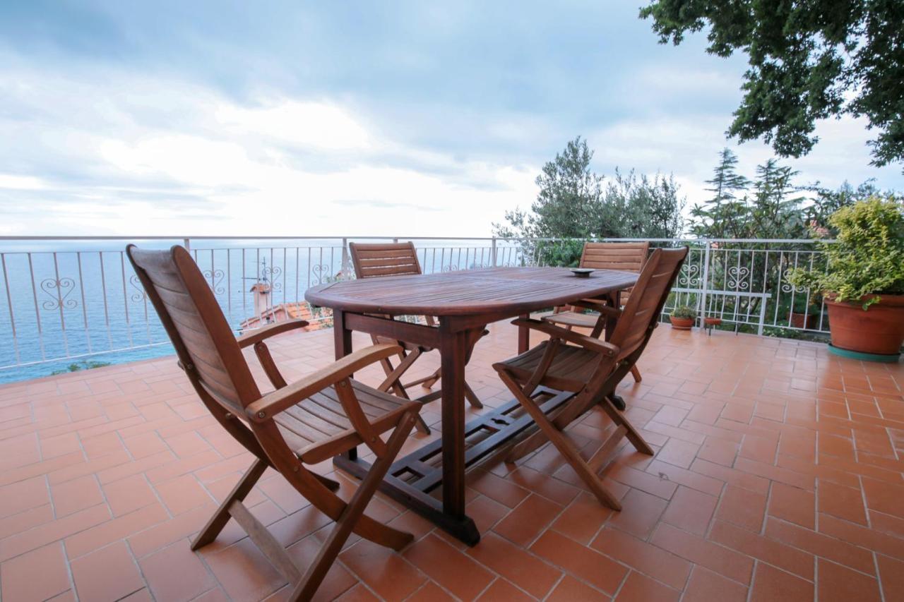 Villa Gio - Terrazza Nel Blu Bergeggi Ngoại thất bức ảnh